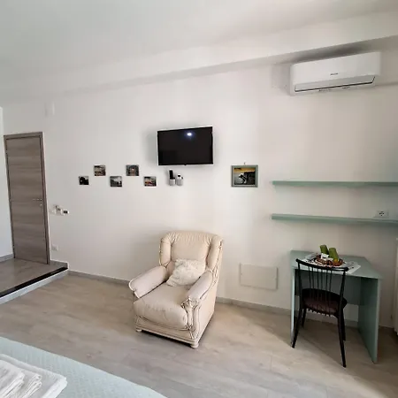 La Casa Del Gabbo Gasthuis Monopoli